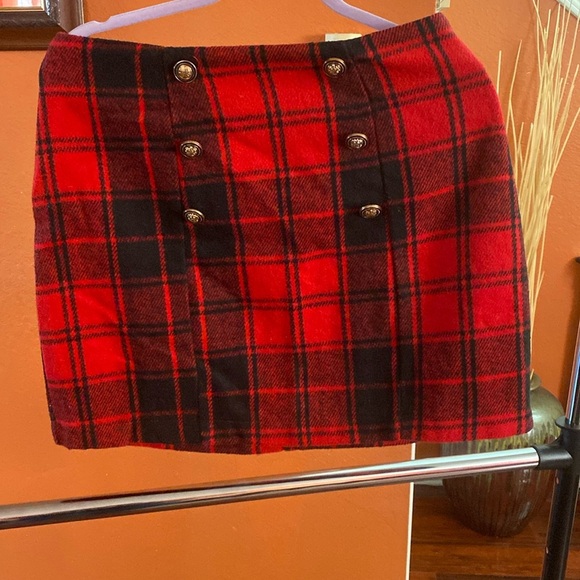 NWT HYFVE Red and Black Plaid Mini Skirt, Large - Picture 1 of 6